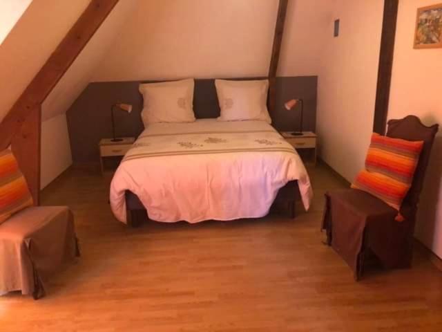 Manoir Melphil Panzió Saint-Étienne-la-Thillaye Kültér fotó