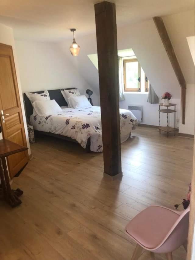 Manoir Melphil Panzió Saint-Étienne-la-Thillaye Kültér fotó